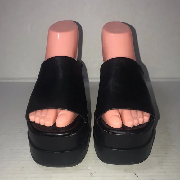 Steve Madden Black Leather Moveable Platform Sandals Sz 6.5 - Picture 2 of 11